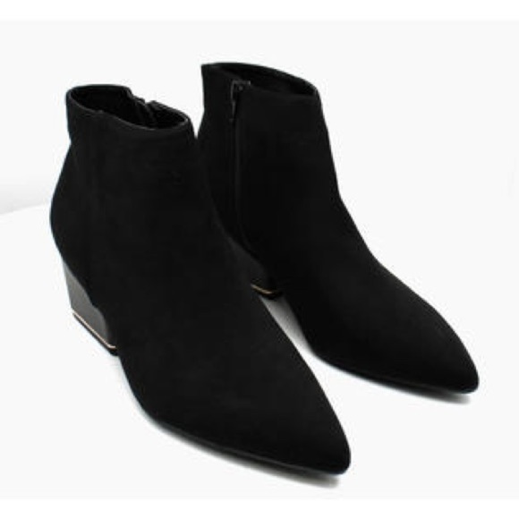 Women’s Alfani Black Armena Pointed Toe Stacked Heel Zip-Up Size 9.5 US! - Picture 1 of 10